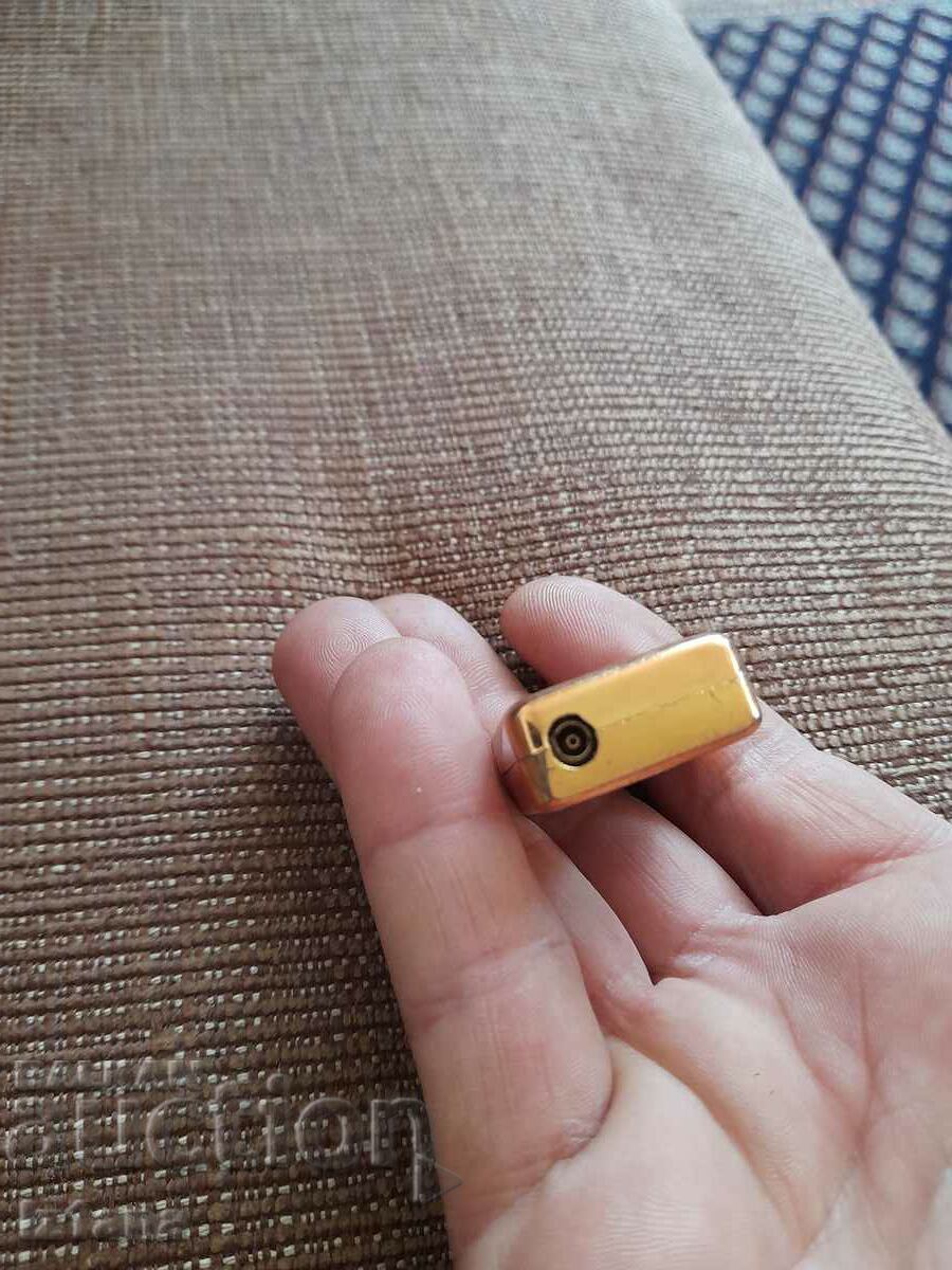 Ένας παλιός αναπτήρας - 5