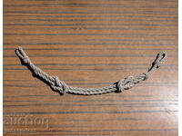 Λουράκι πηγουνιού με χείλος για βουλγαρικό βασιλικό καπέλο