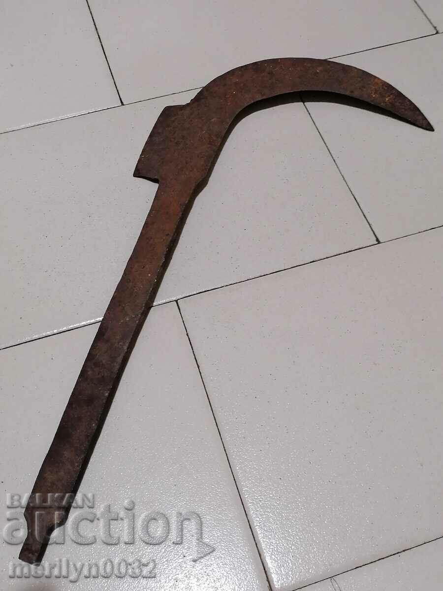 Παλιό σφυρήλατο δρεπάνι, σφυρήλατο σίδερο με τιμή 37.00 BGN | € 18.92 Παλιό σφυρήλατο δρεπάνι, σφυρήλατο σίδερο με τιμή 37.00 BGN | € 18.92