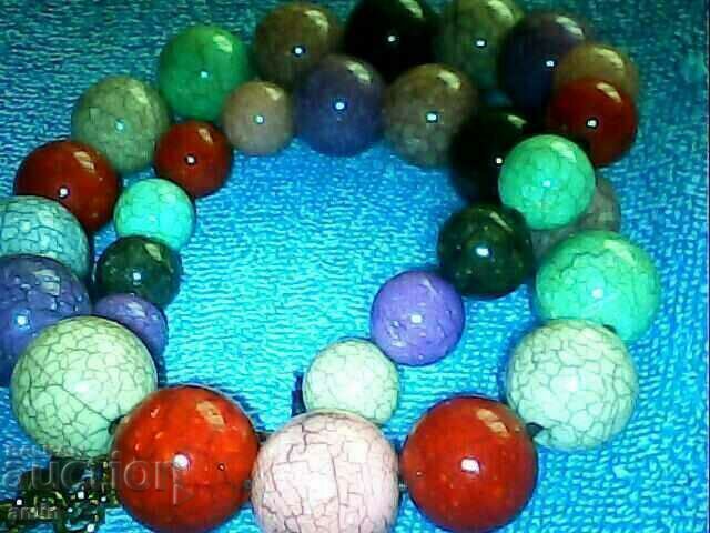 Παράδοση όμορφο κολιέ από φυσική πέτρα πολύχρωμο Παράδοση όμορφο κολιέ από φυσική πέτρα πολύχρωμο