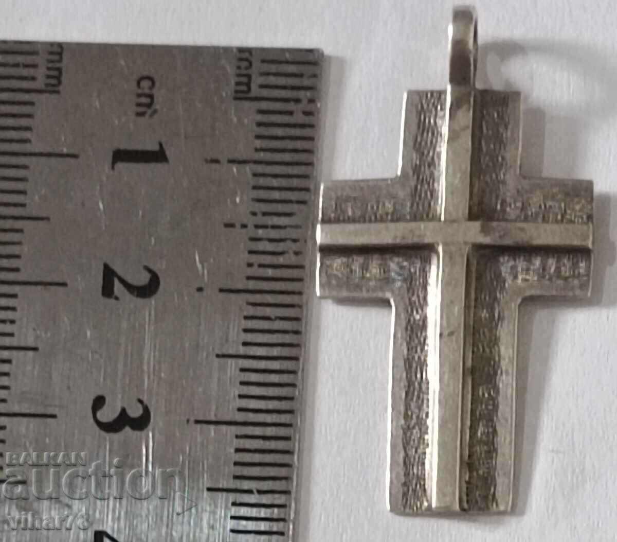 Delivery of Old silver cross