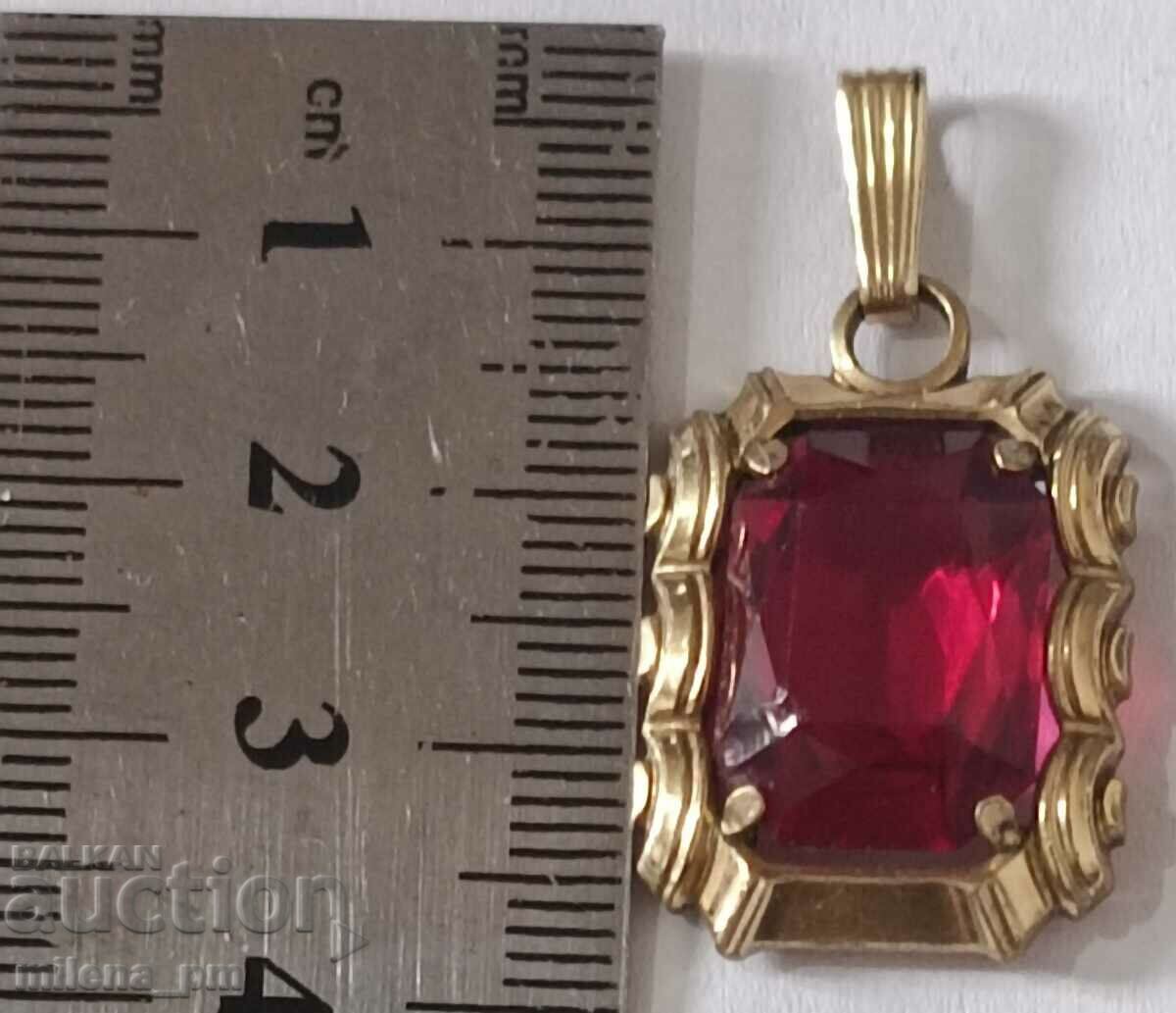 Old gold plated pendant with price 64.99 BGN | € 33.23 Old gold plated pendant with price 64.99 BGN | € 33.23