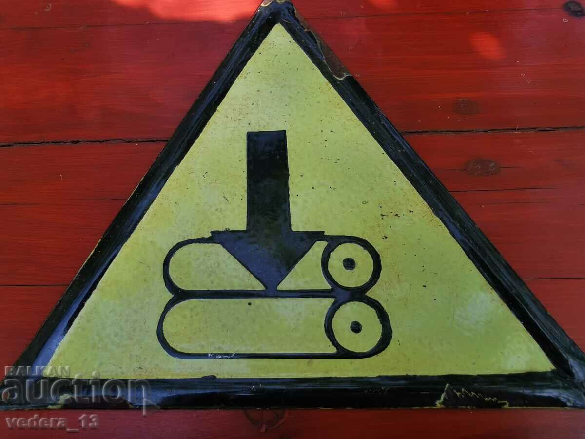 Auction OLD ENAMEL SIGN Auction OLD ENAMEL SIGN