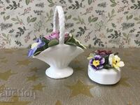 Porcelain flowers with markings