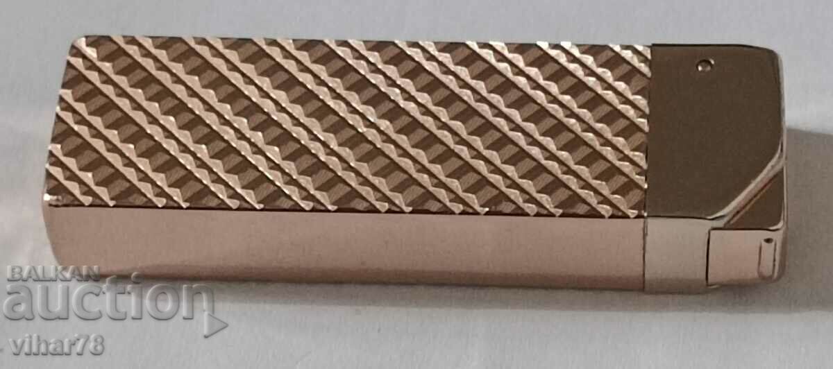 GOLD PLATED ZENITH LIGHTER - 6 GOLD PLATED ZENITH LIGHTER - 6