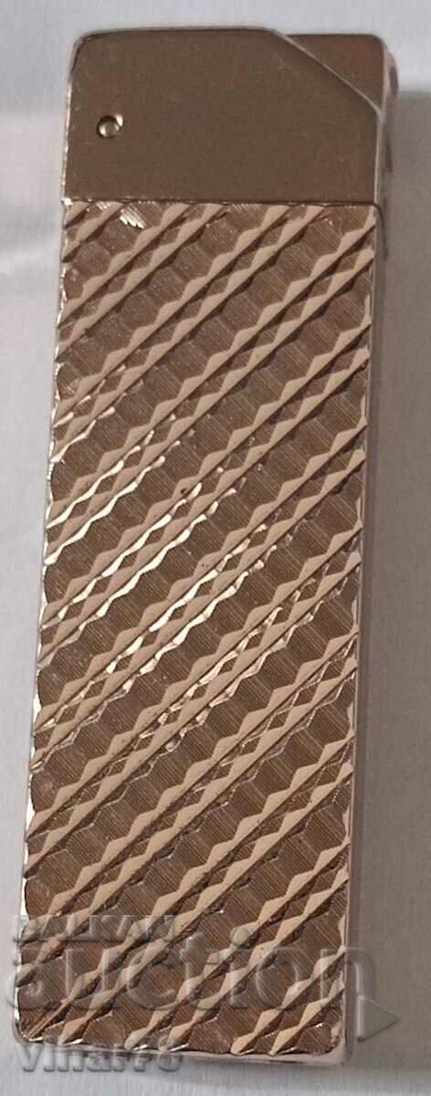 GOLD PLATED ZENITH LIGHTER - 7 GOLD PLATED ZENITH LIGHTER - 7