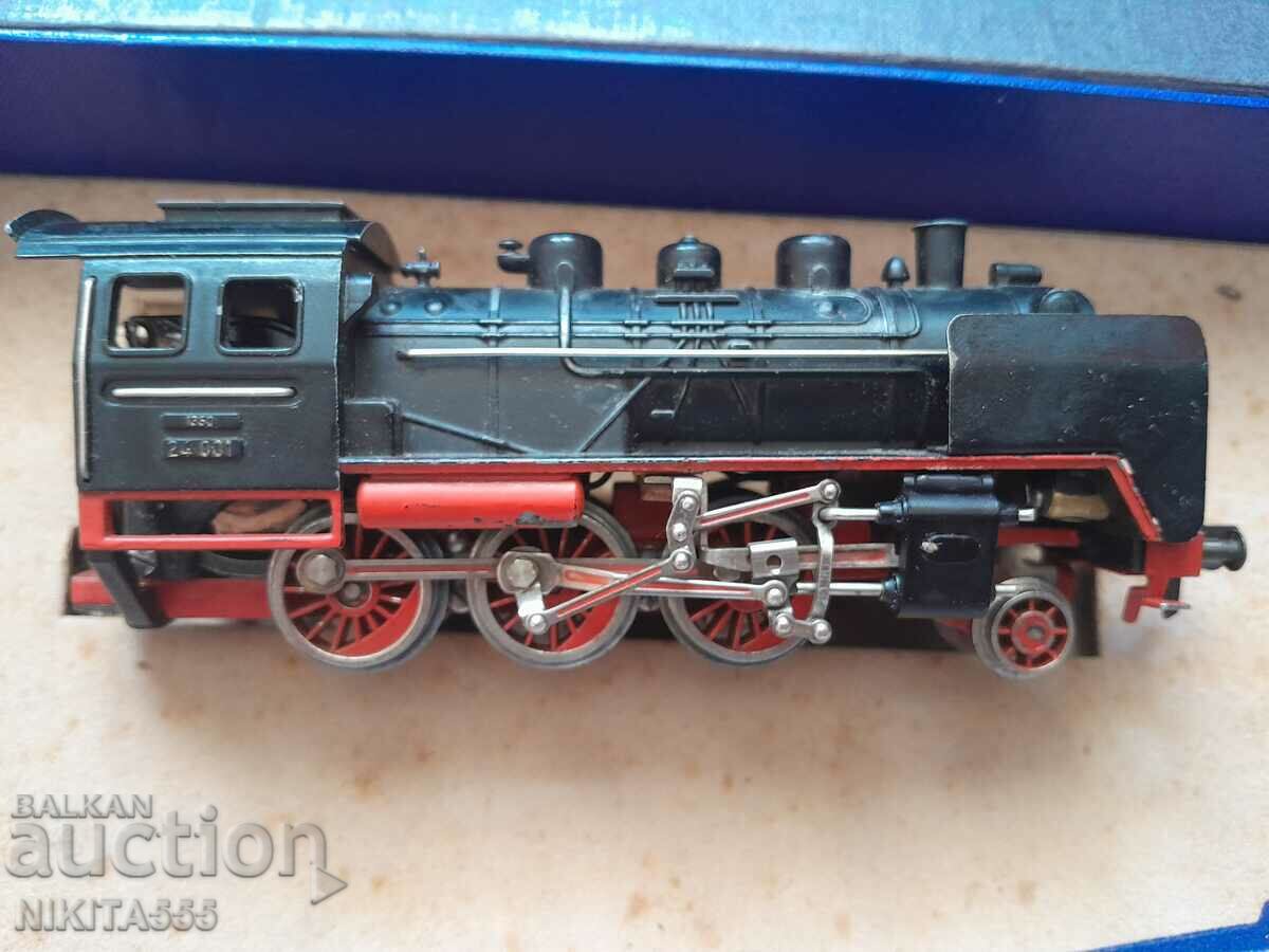Auction Vintage Fleischmann 24001 Train/Steam Locomotive Auction Vintage Fleischmann 24001 Train/Steam Locomotive