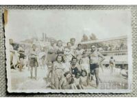 България Стара семейна снимка фотография - на плажа край ...
