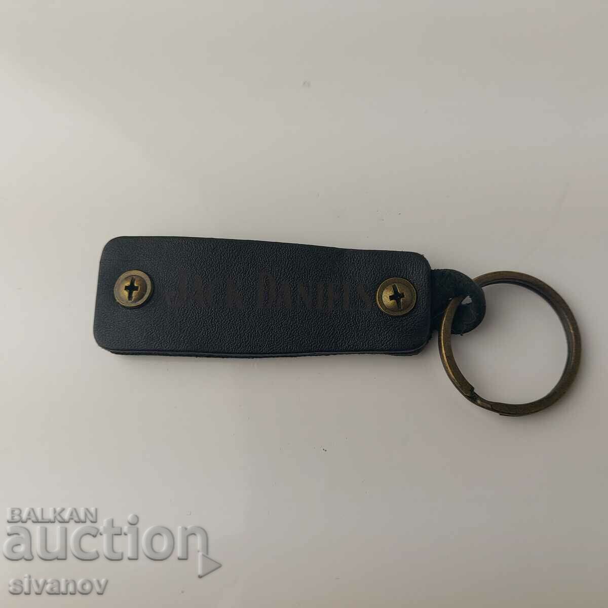 Interesant breloc din piele Jack Daniel's #5560 de epocă cu preț € 4.09 | 8.00 BGN