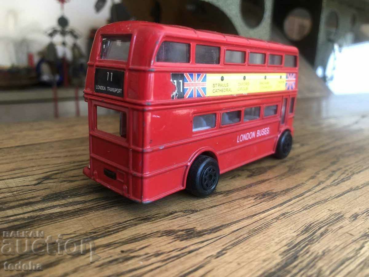 Delivery of LONDON BUSES - EXCELLENT Delivery of LONDON BUSES - EXCELLENT
