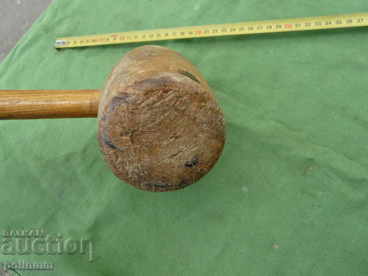 Auction Large wooden mallet - 265 Auction Large wooden mallet - 265