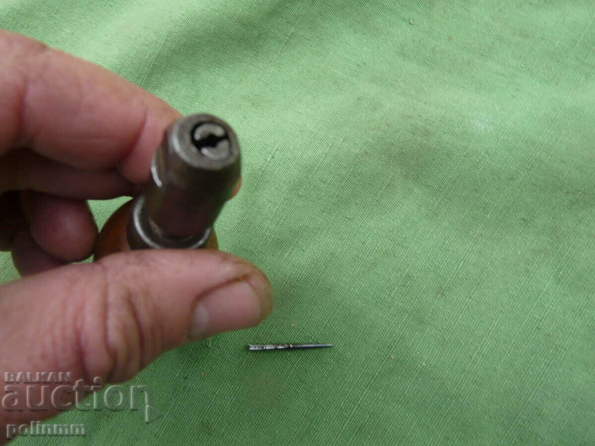 Παλιό Σαρακηνό σουβλί με τιμή 30.00 BGN | € 15.34 Παλιό Σαρακηνό σουβλί με τιμή 30.00 BGN | € 15.34