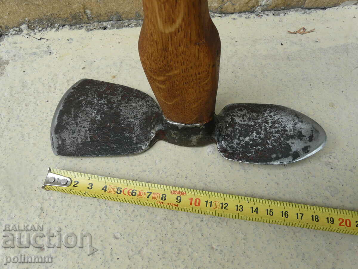 An old forged trench tool with price 50.00 BGN | € 25.56 An old forged trench tool with price 50.00 BGN | € 25.56