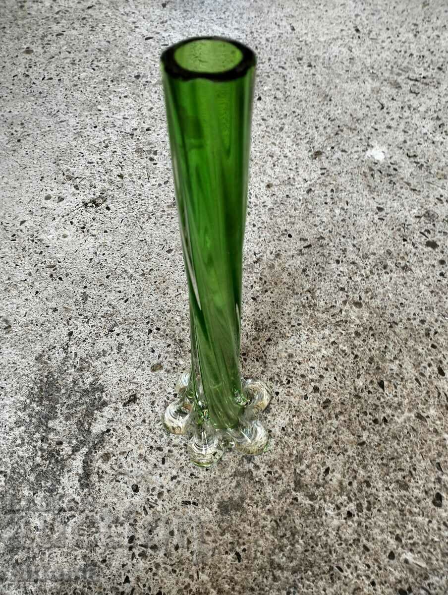 Стара  зелена ваза тип усукан слонски крак