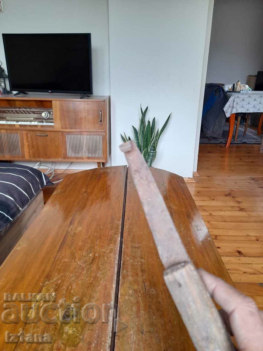 Auction An ancient instrument Auction An ancient instrument