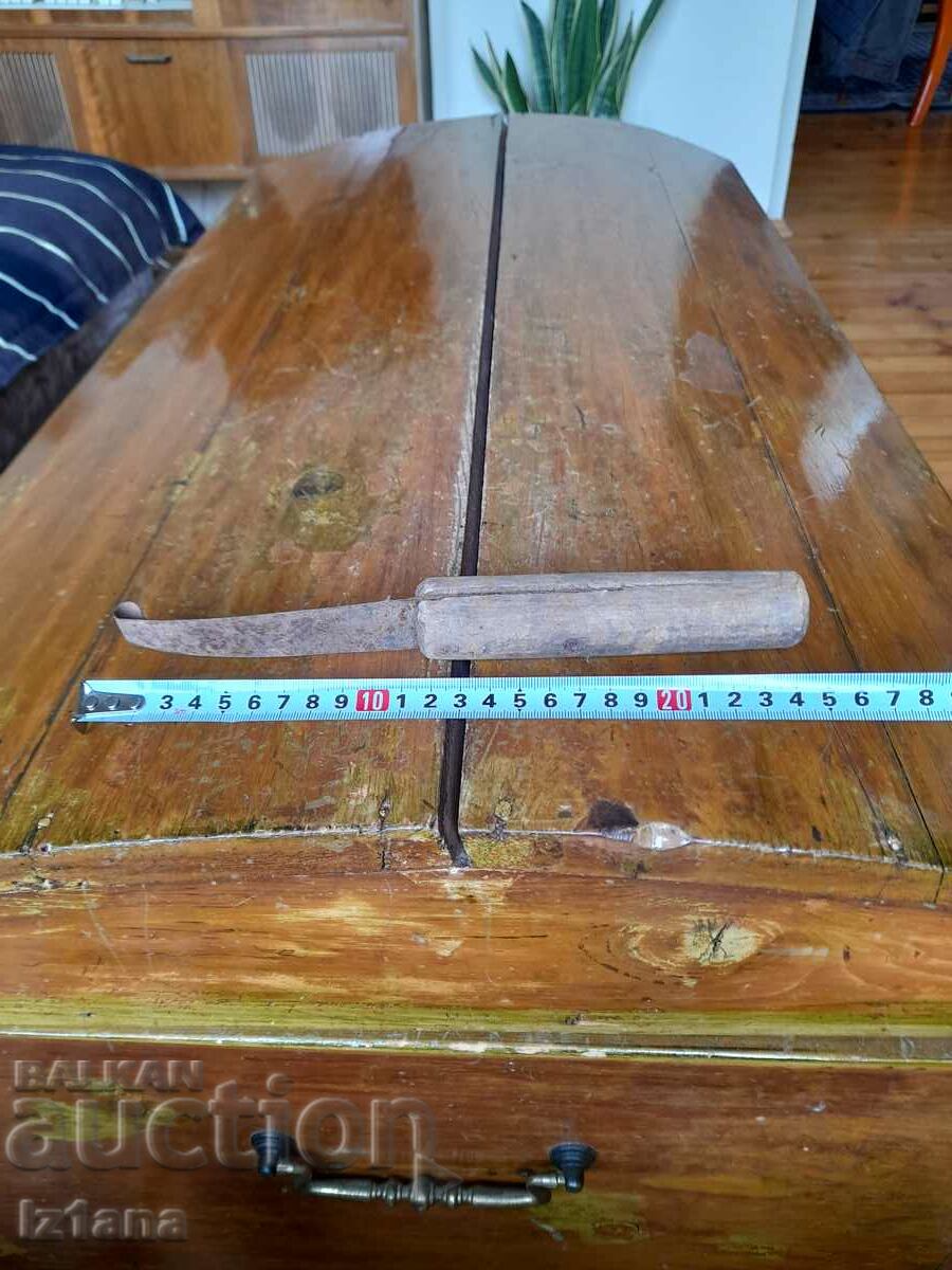 Delivery of An ancient instrument Delivery of An ancient instrument