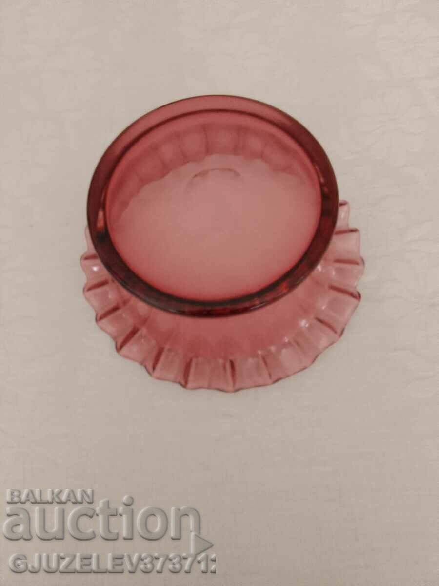 Δημοπρασία Γυάλινη μπομπονιέρα Art Deco με ανάγλυφη άκρη σε κόκκινο πεύκο Δημοπρασία Γυάλινη μπομπονιέρα Art Deco με ανάγλυφη άκρη σε κόκκινο πεύκο