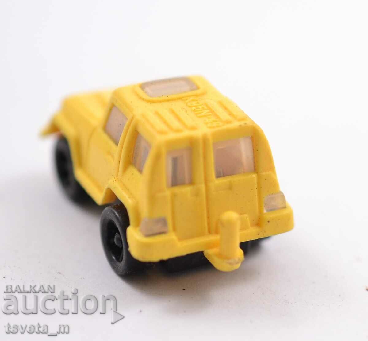 Auction Chocolate egg trolley toy plastic Auction Chocolate egg trolley toy plastic