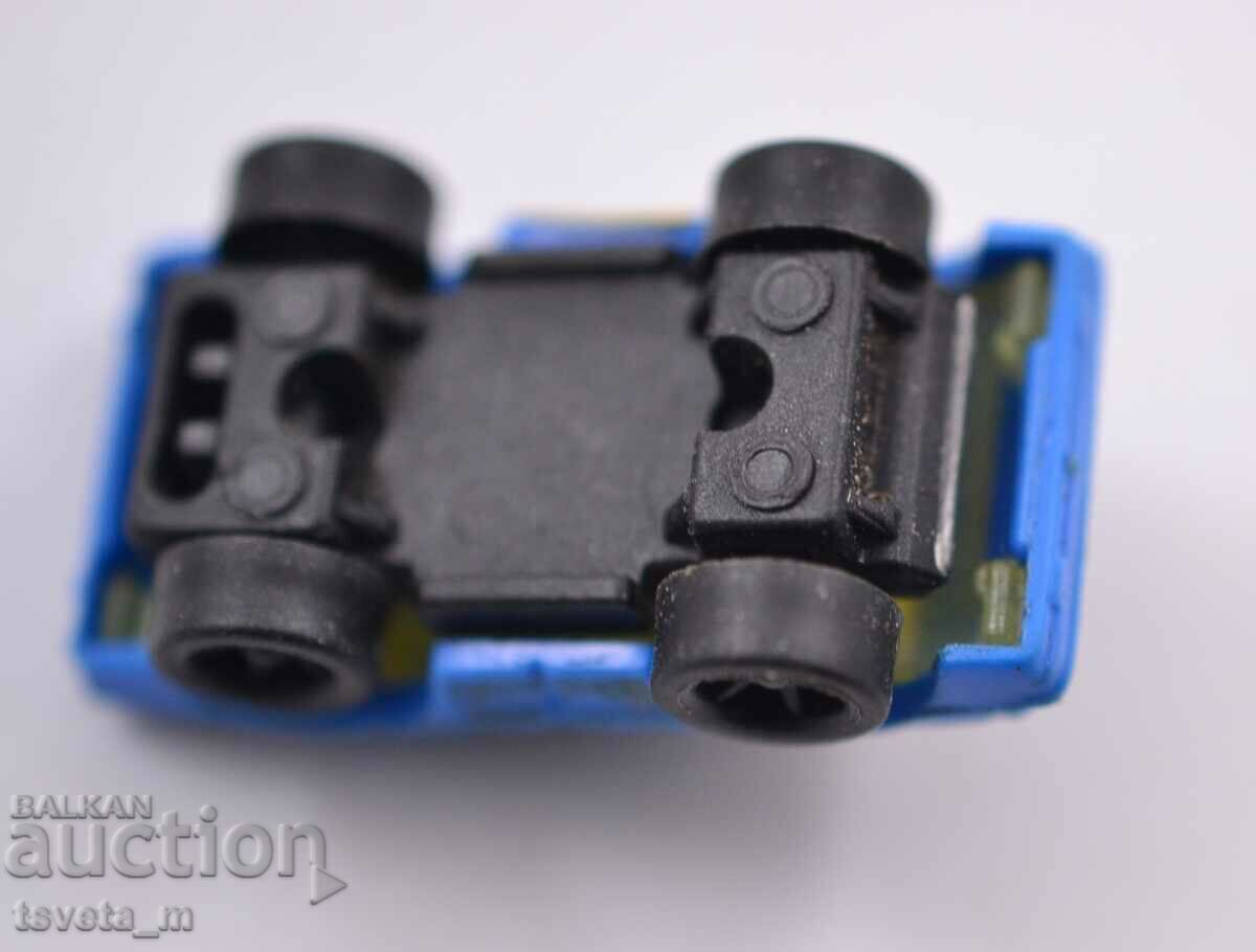 Auction Chocolate egg trolley toy plastic Auction Chocolate egg trolley toy plastic