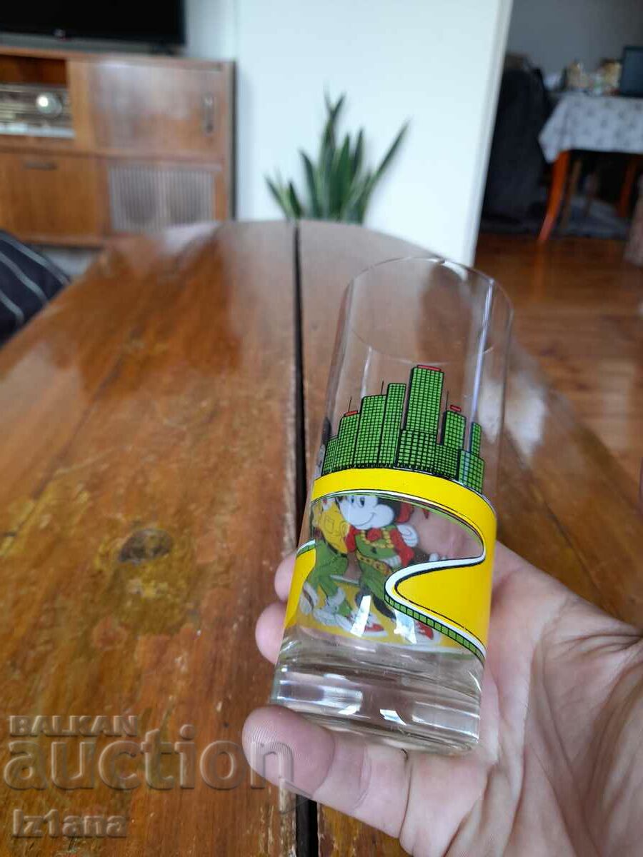 Delivery of Old Mickey Mouse mug