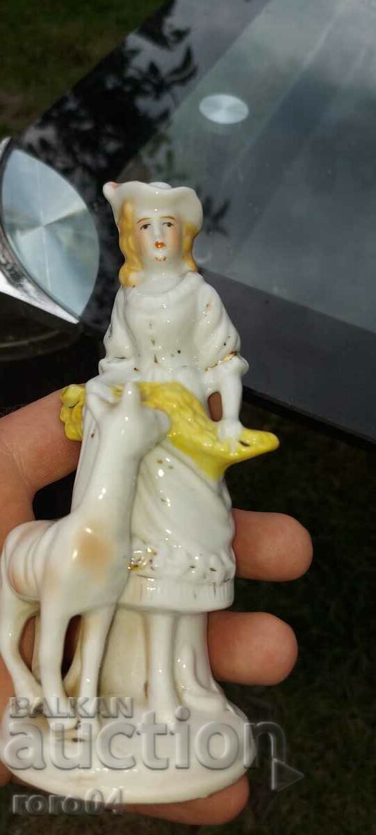 ПОРЦЕЛАНОВА СТАТУЕТКА - 7 ПОРЦЕЛАНОВА СТАТУЕТКА - 7