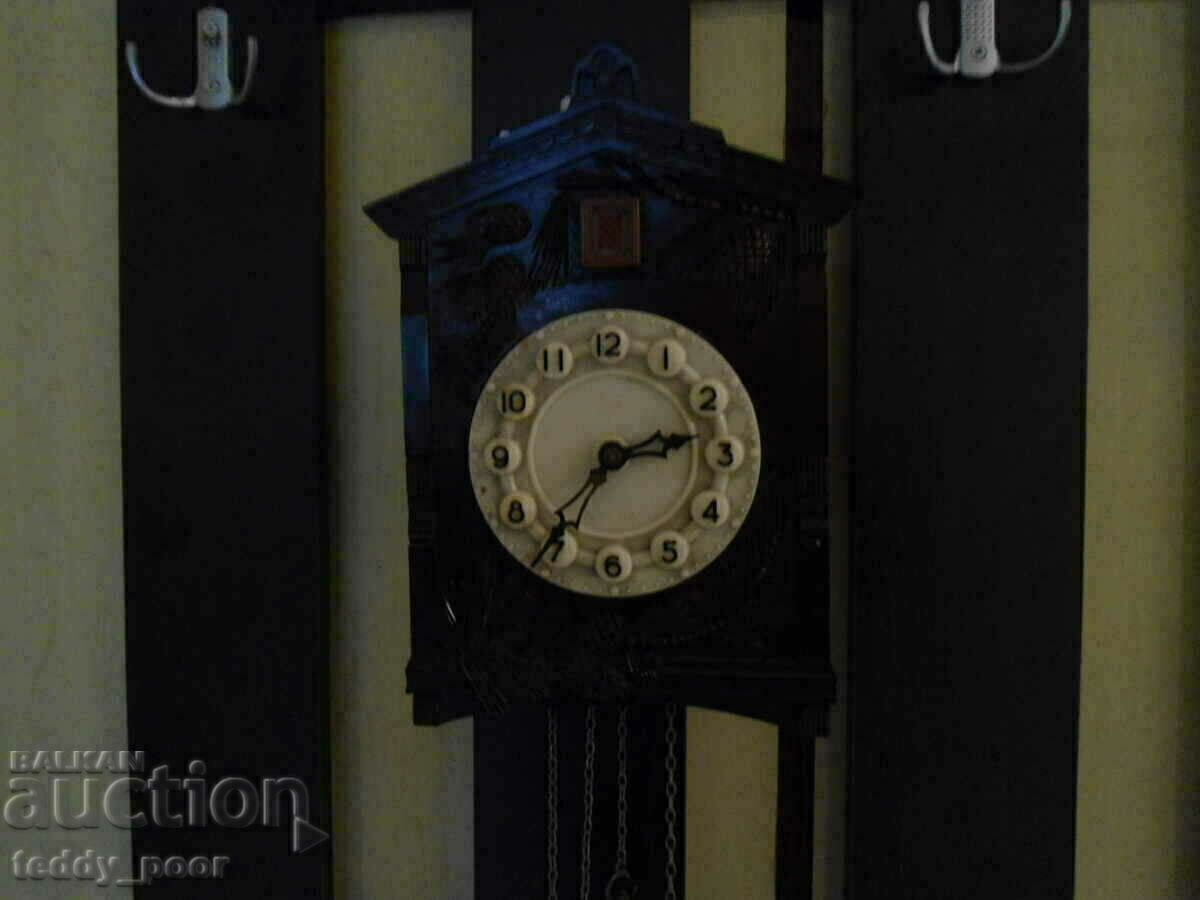 Beacon cuckoo clock