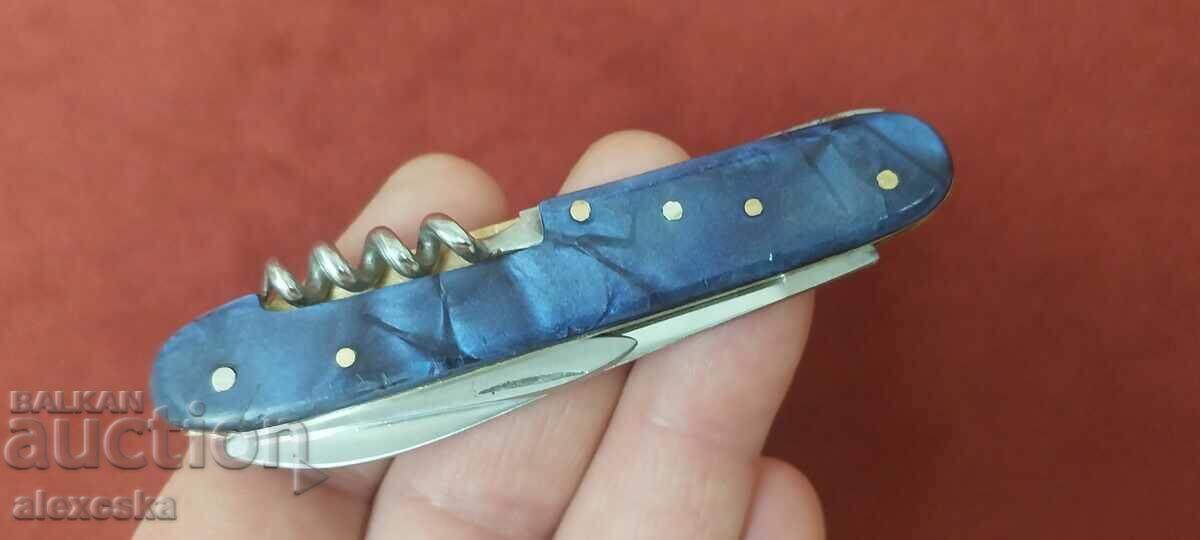 Pocket knife - Hammer and Sickle with price 30.00 BGN | € 15.34 Pocket knife - Hammer and Sickle with price 30.00 BGN | € 15.34