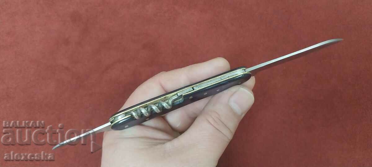 Delivery of Pocket knife - Hammer and Sickle Delivery of Pocket knife - Hammer and Sickle