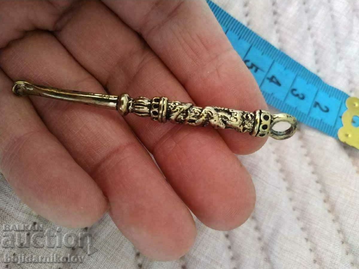 EAR CLEANING SPOON 1. Souvenir or...Brass. - 6 EAR CLEANING SPOON 1. Souvenir or...Brass. - 6