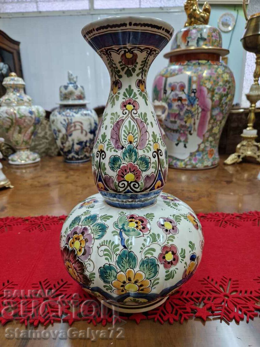 Прекрасна антикварна холандска ваза Delft