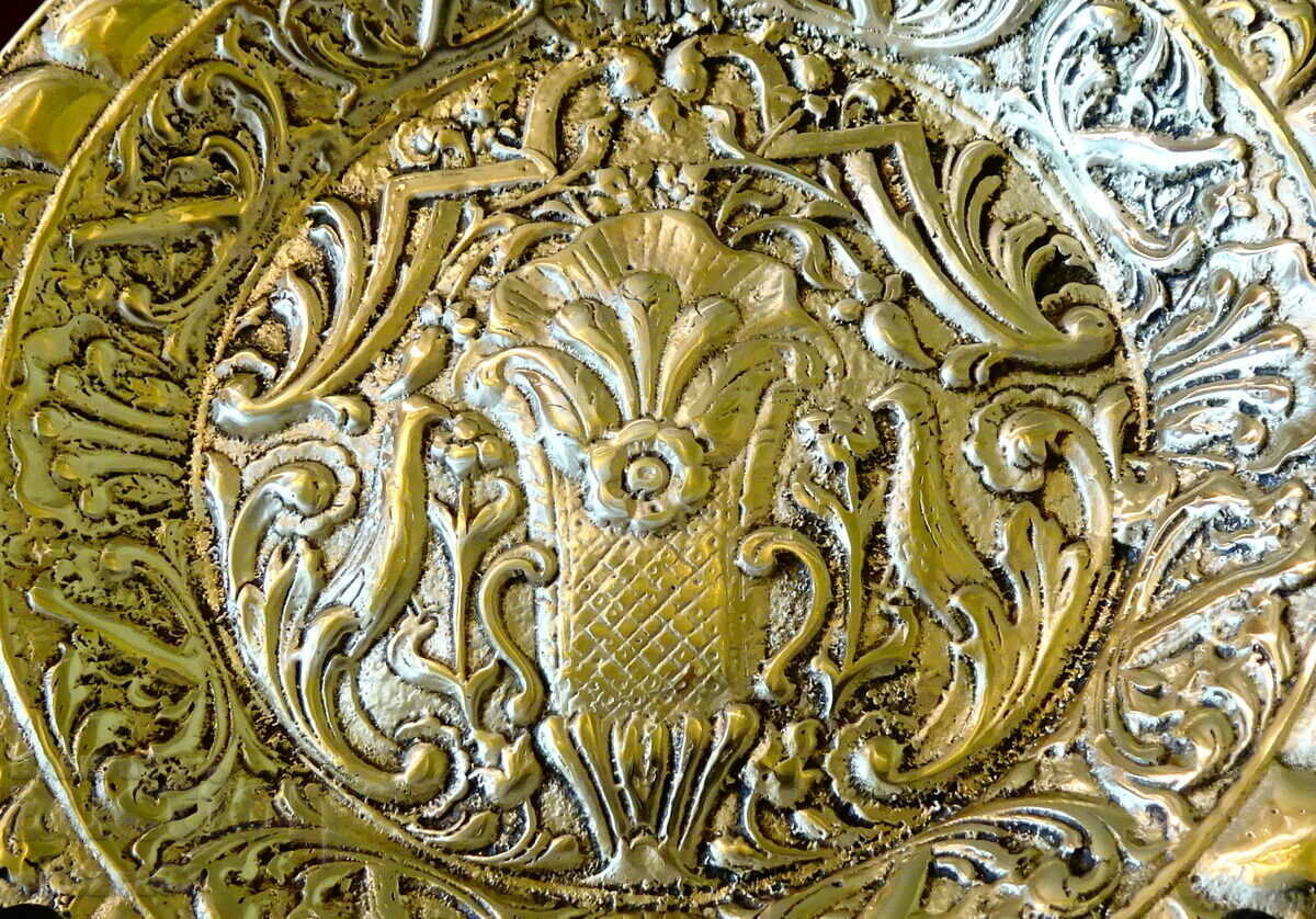 Ancient bronze plate, peacocks, baroque. with price 19.00 BGN | € 9.71 Ancient bronze plate, peacocks, baroque. with price 19.00 BGN | € 9.71