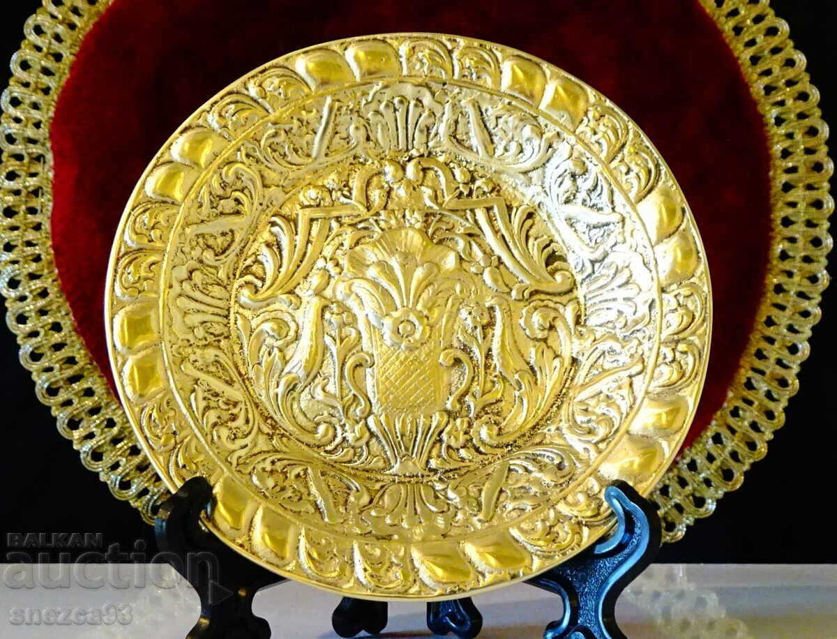 Ancient bronze plate, peacocks, baroque.