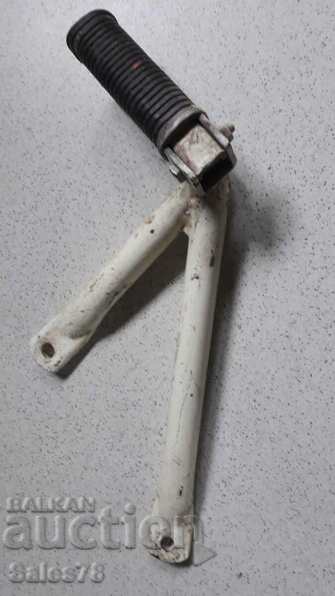 Auction Rear left footrest for Honda XL 125 Auction Rear left footrest for Honda XL 125