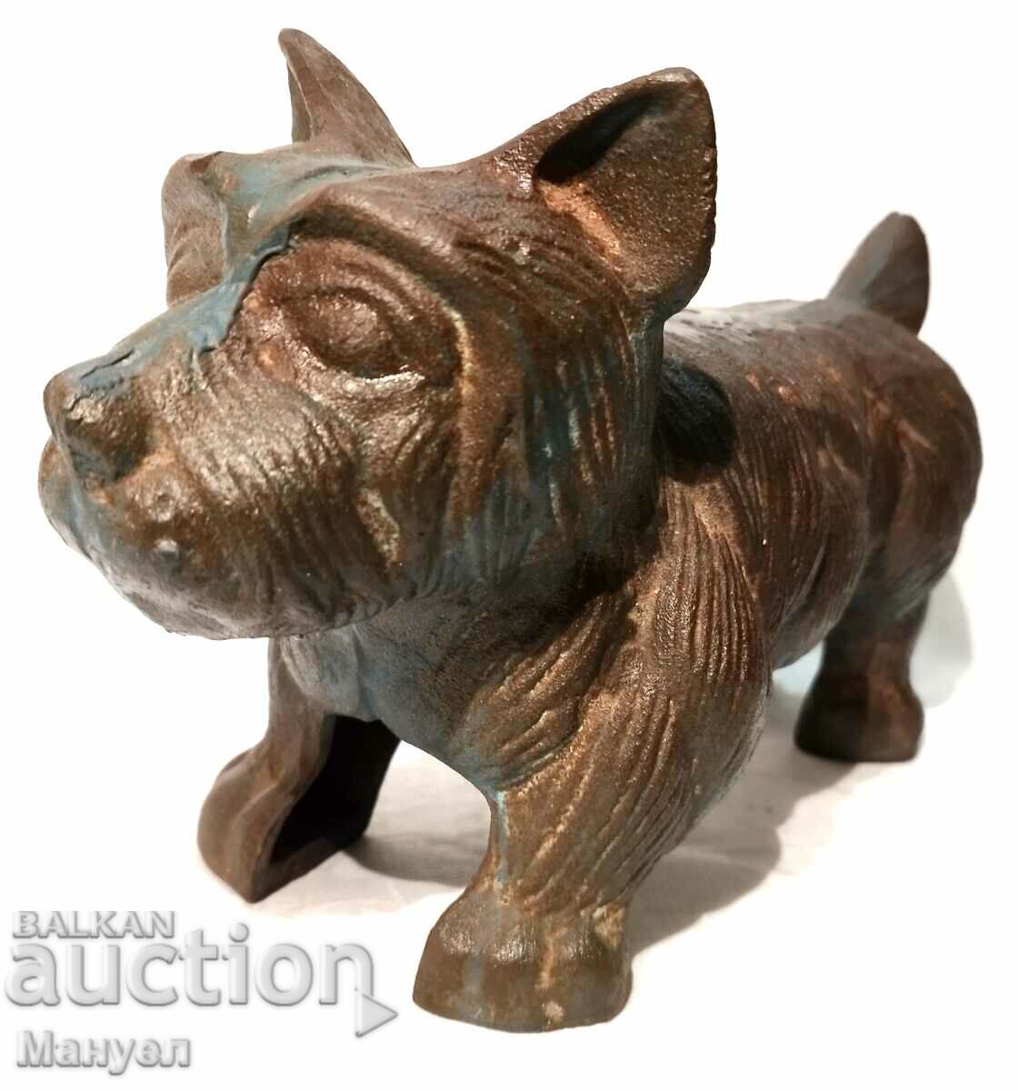 Auction Old, large, cast-iron limiter (protector) for a door. Auction Old, large, cast-iron limiter (protector) for a door.