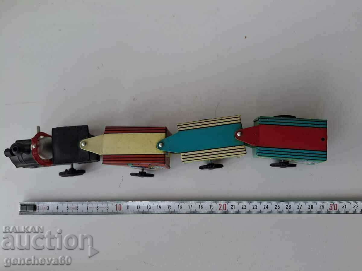 Mechanical tinplate old train with a bell - 6 Mechanical tinplate old train with a bell - 6