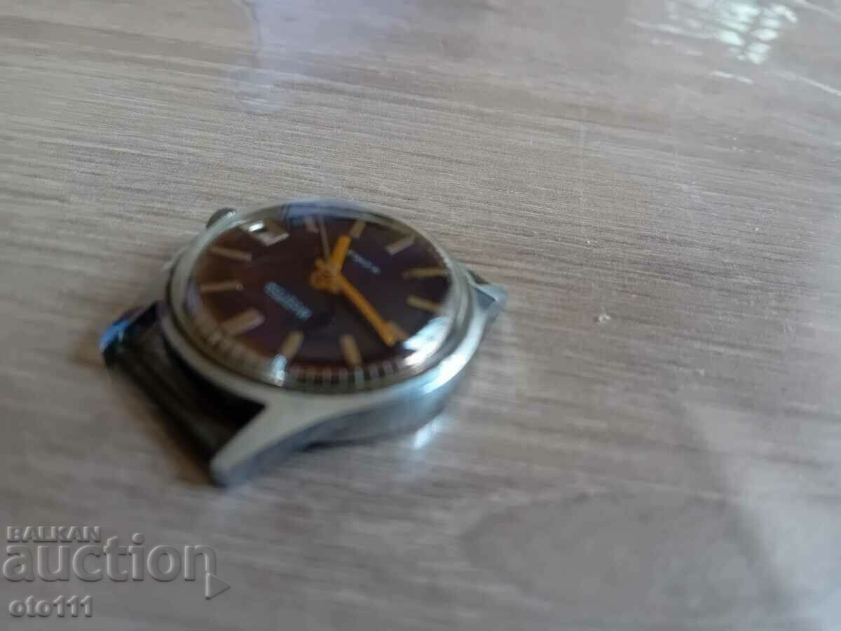 Auction CLOCK EAST Auction CLOCK EAST