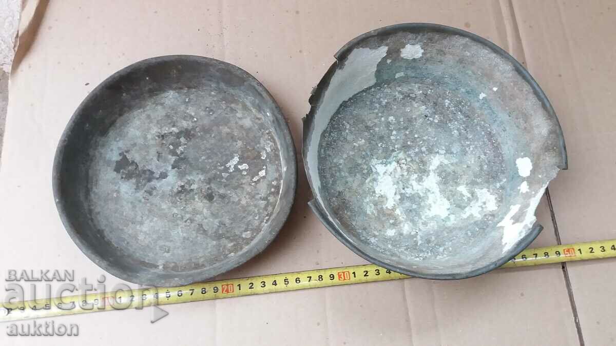 Auction  SET OF BRONZE BOWS FROM A SCALE, SCALES