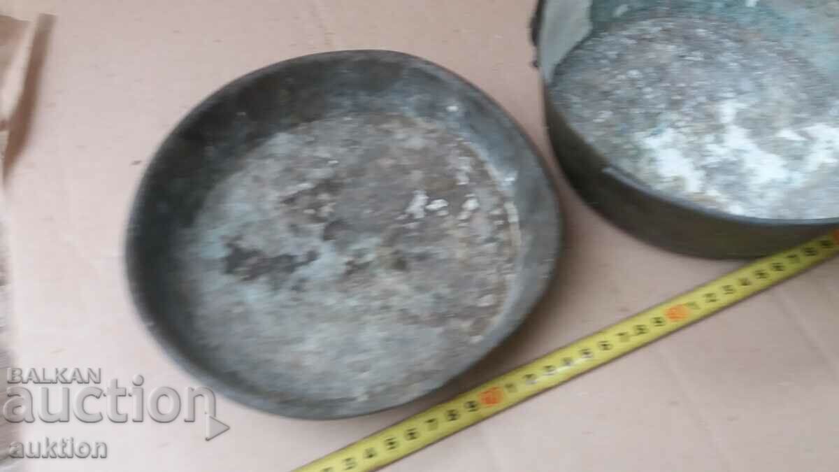 SET OF BRONZE BOWS FROM A SCALE, SCALES - 5