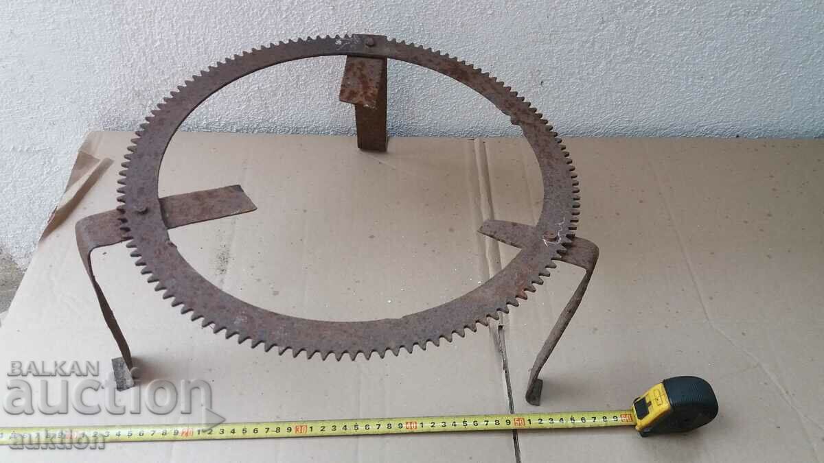 OLD METAL PIROSTIA with price 9.99 BGN | € 5.11