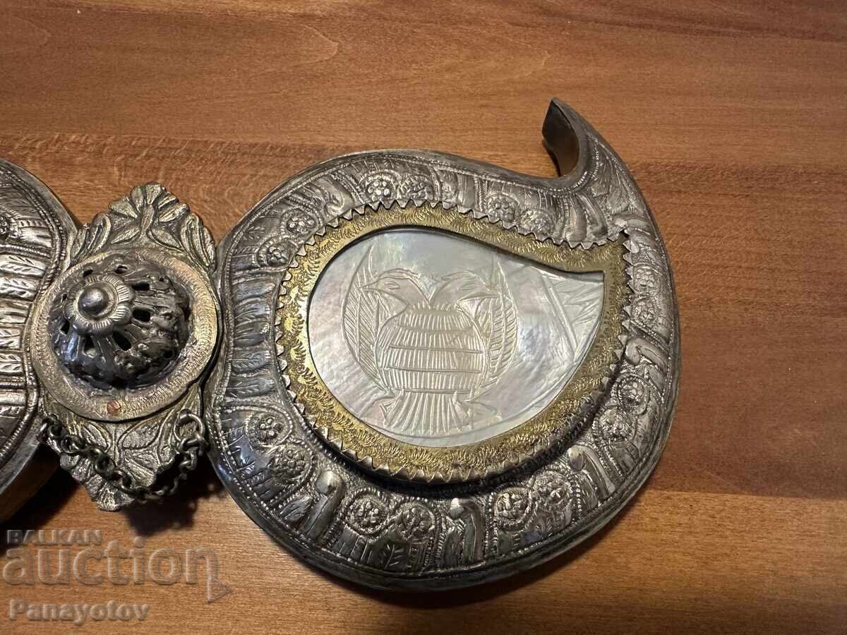 Delivery of PAFTI PAFTA JEWELRY MOTHER-OF-PEARL GOLD PIRDOB SILVER SILVER Delivery of PAFTI PAFTA JEWELRY MOTHER-OF-PEARL GOLD PIRDOB SILVER SILVER