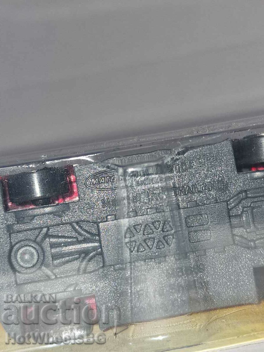 Auction Matchbox - MB689 - FORD SHELBY COBRA CONCEPT Auction Matchbox - MB689 - FORD SHELBY COBRA CONCEPT