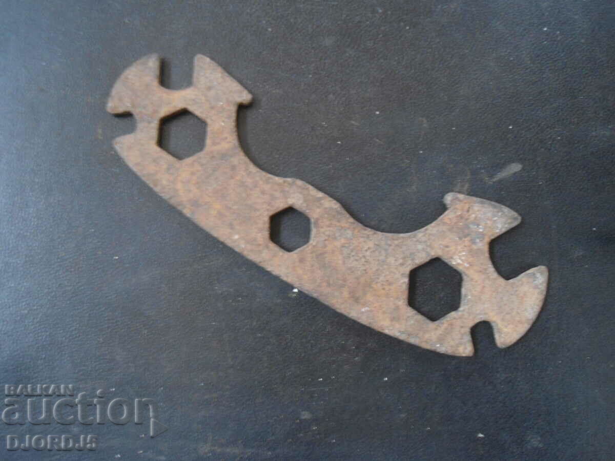 Old bike key with price 2.00 BGN | € 1.02 Old bike key with price 2.00 BGN | € 1.02