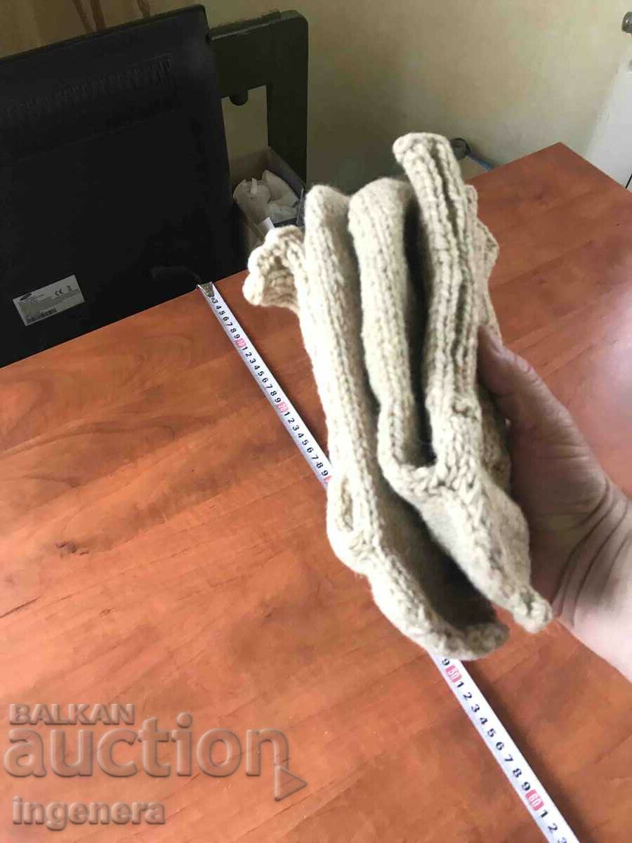 Delivery of ETHNIC HAND KNIT WOOL SOCKS NEW