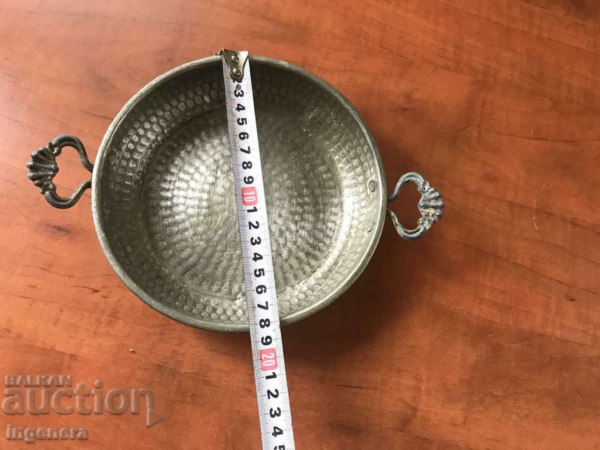 Delivery of HONEY COPPER BAKE PAN ANTIQUE BREAD DISH Delivery of HONEY COPPER BAKE PAN ANTIQUE BREAD DISH