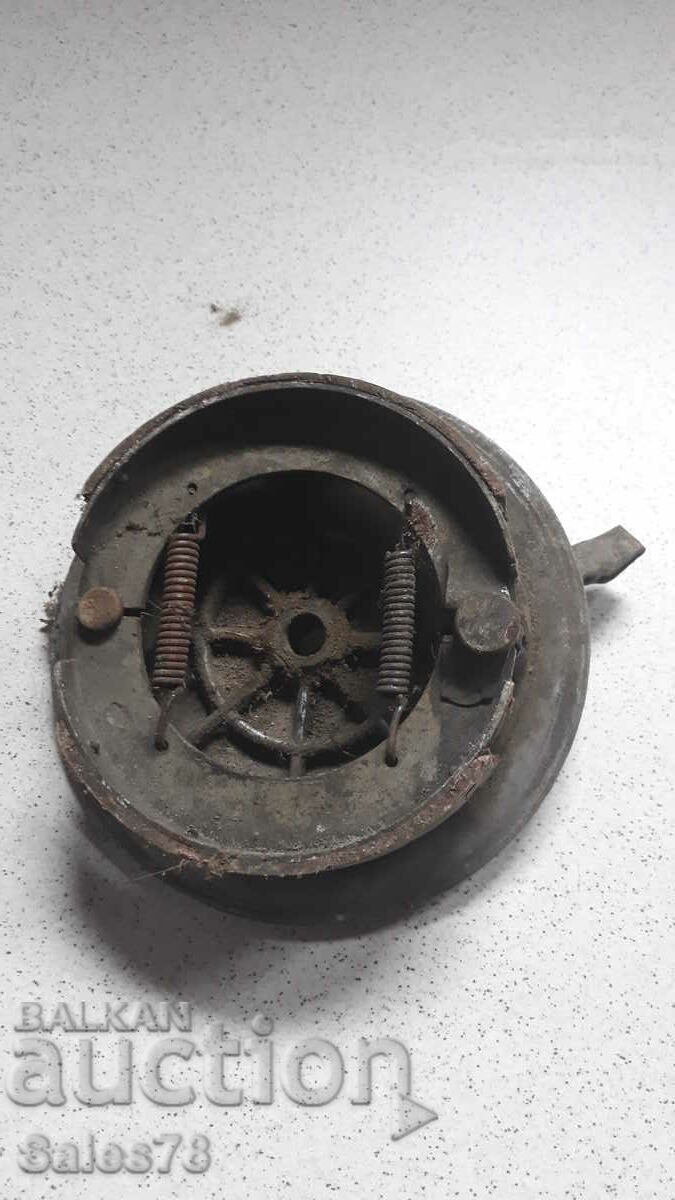 Cover with jaws for an old bike with price 15.00 BGN | € 7.67 Cover with jaws for an old bike with price 15.00 BGN | € 7.67