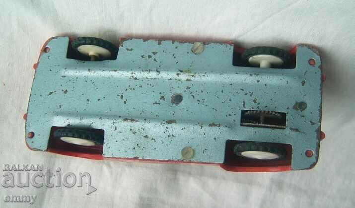 Стара пластмасова кола количка Варшава от 1970-те, механизъм - 6