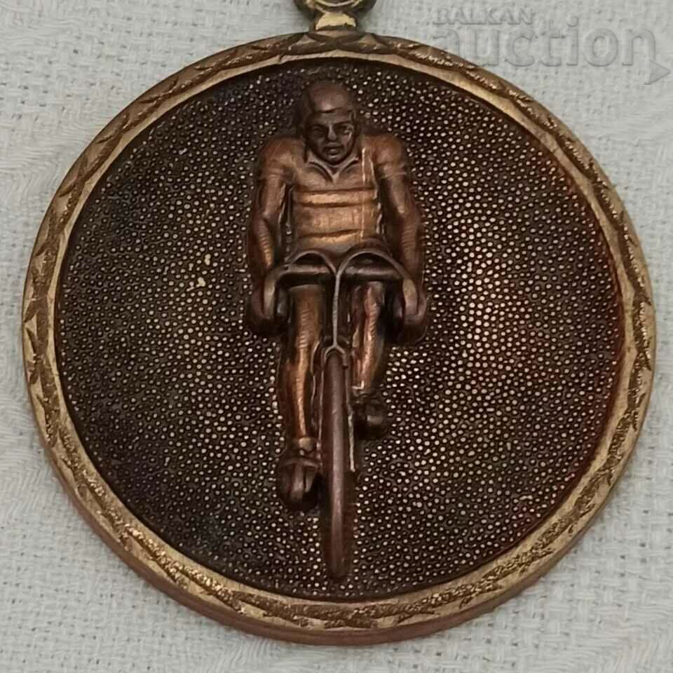 CYCLING CYCLIST ON BICYCLE PRIZE OFFICIAL SPANISH MEDAL 1981