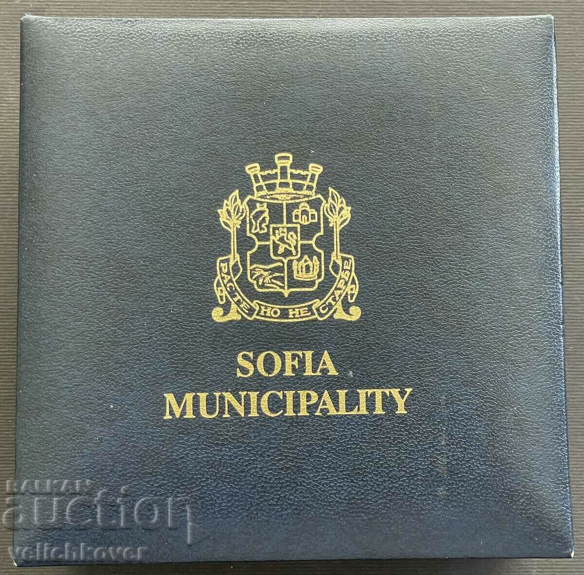 Delivery of 37227 Bulgaria Capital Municipality awarded plaque Coat of arms of Sofia Delivery of 37227 Bulgaria Capital Municipality awarded plaque Coat of arms of Sofia