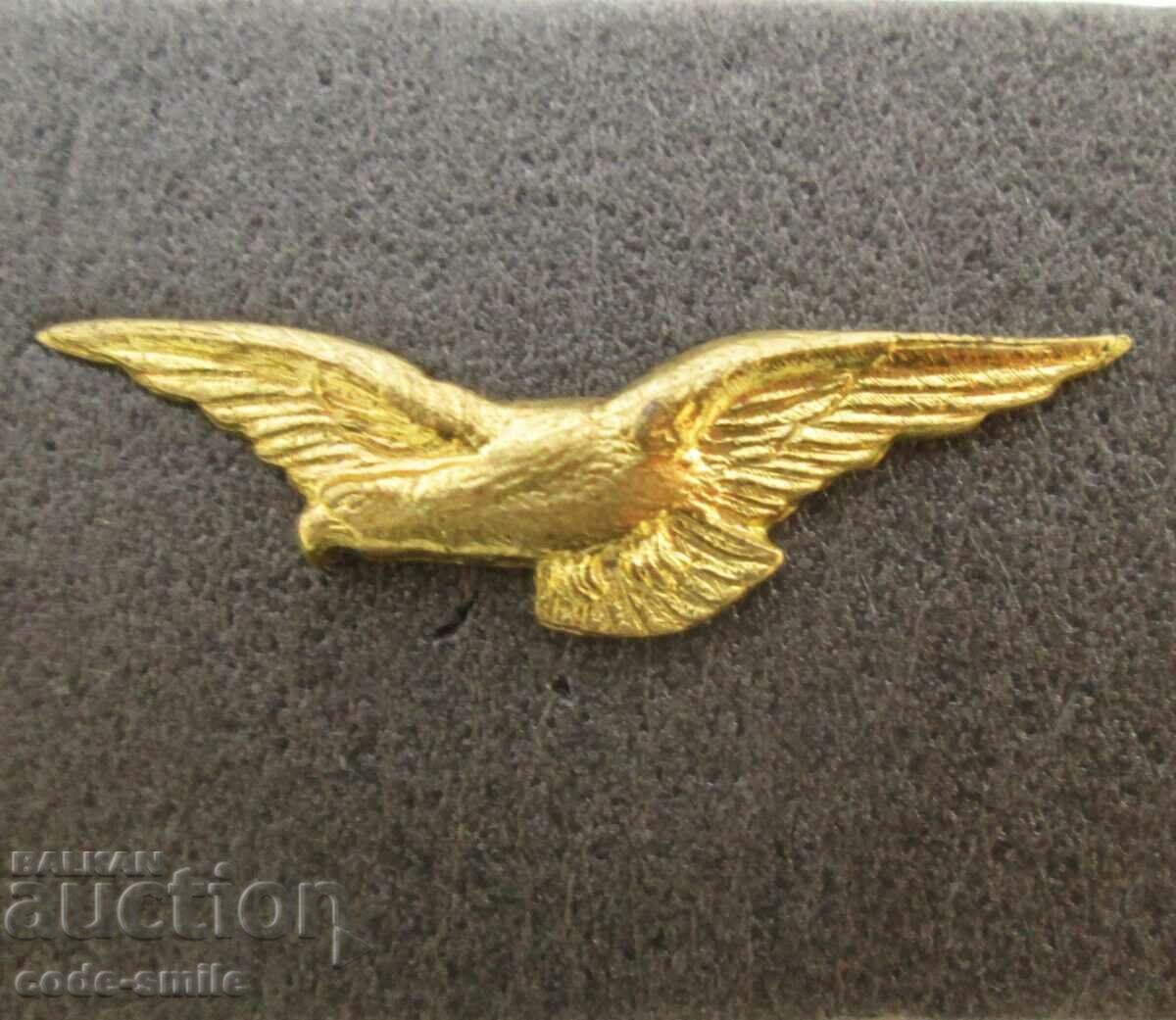 Old royal pilot badge aviator badge Kingdom of Bulgaria with price 130.00 BGN | € 66.47 Old royal pilot badge aviator badge Kingdom of Bulgaria with price 130.00 BGN | € 66.47