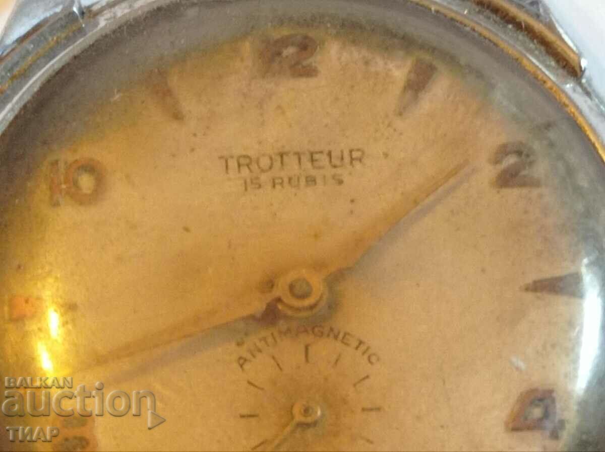 Trotteur watch -0.01st